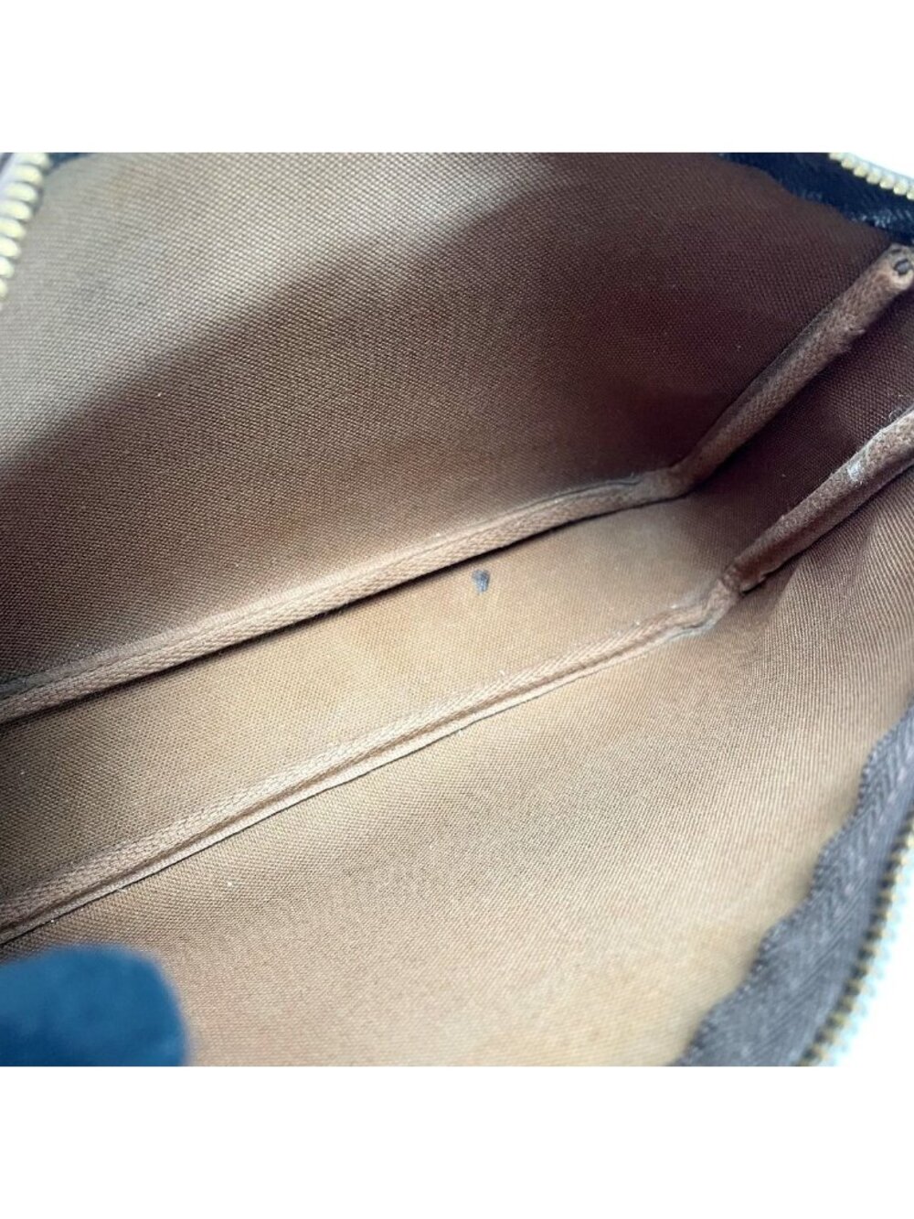 Louis Vuitton Monogram Accessory Pouch Bag Available - Picture 3 of 7